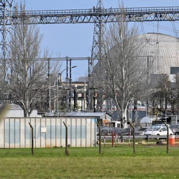 L&rsquo;Argentine prévoit un nouveau réacteur nucléaire malgré les licenciements dans le secteur