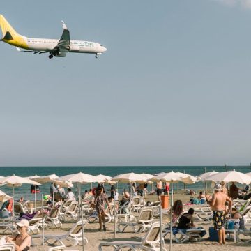 Quand les survivants des conflits coexistent dans la station balnéaire de Larnaca