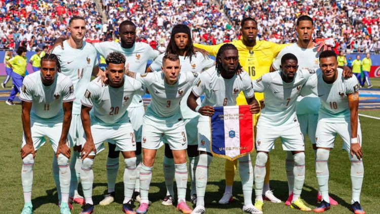 8e48c4c8-a5ba-4193-83f4-ac7a8aeaafbe Une minute de silence en hommage aux victimes de l’attentat de Nice