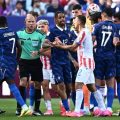 Un match intense entre la France et le Paraguay lors de la Coupe du monde 2026