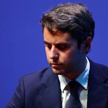 Gabriel Attal en Bretagne: Un Itinéraire Chargé