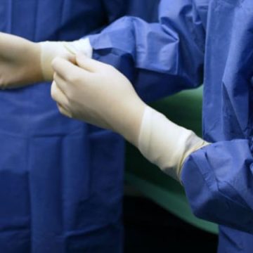 Une femme retrouve la vue grâce à une greffe innovante à Turin