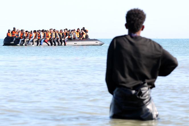 9c9e9603-9216-4b28-a470-81bfef2ffc64 Traversées clandestines de la Manche : un défi persistant pour le Royaume-Uni et la France