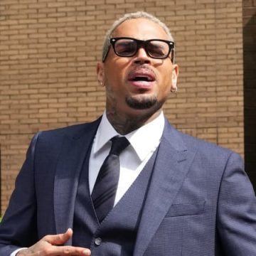 Chris Brown plaide coupable après une rixe à Londres