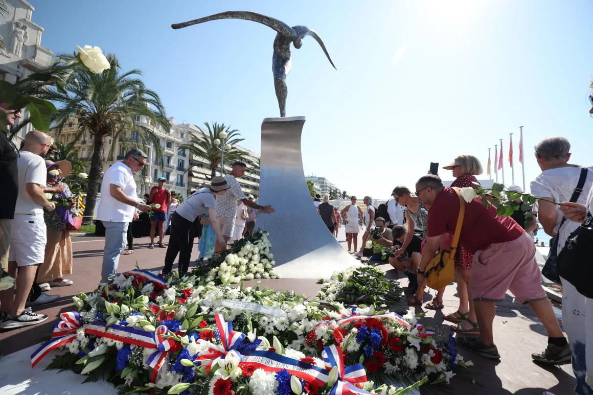 Dixième anniversaire de l’attentat de Nice: Hommage solennel