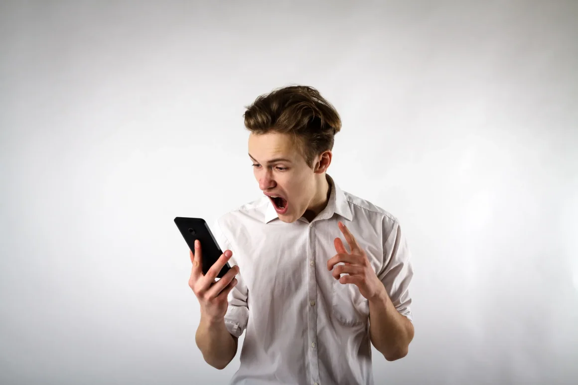 c53f60c4-1256-401b-8cdd-accedca5cc3f L’émergence et l’impact du smartphone : une évolution technologique majeure