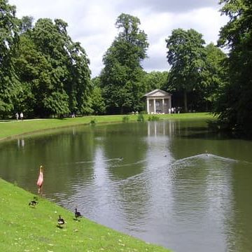 La visite des Sussex au site mémorial de la princesse Diana