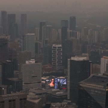 La pollution de l&rsquo;air s&rsquo;aggrave à New York en raison des incendies au Canada