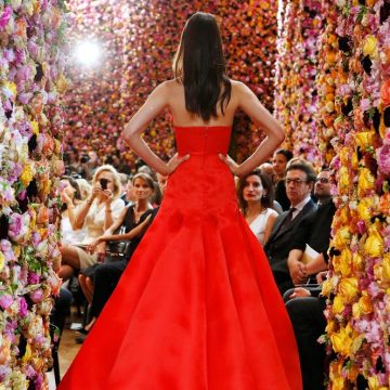 Les défilés spectaculaires de Raf Simons chez Dior