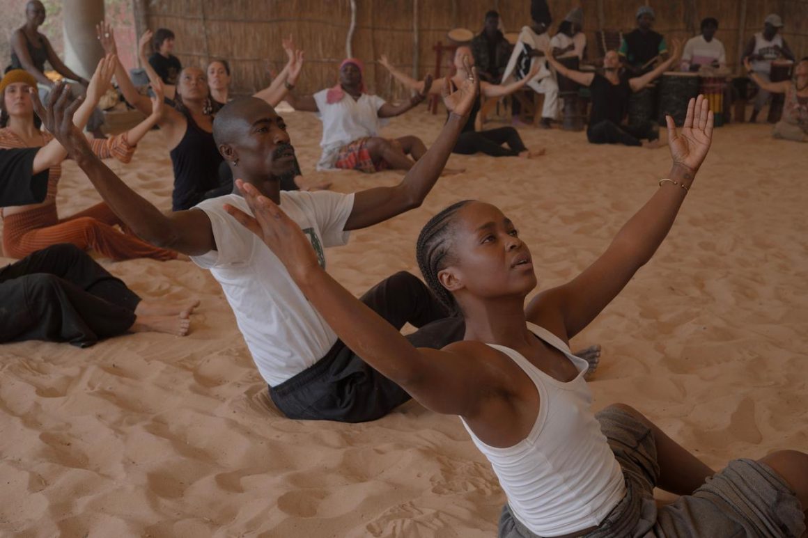 Une école de danse unique sur les sables du Sénégal