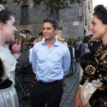 Gabriel Attal poursuit sa campagne présidentielle dynamique
