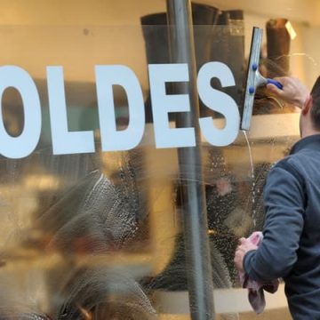 Les Soldes d’Été Marquées par une Baisse des Ventes