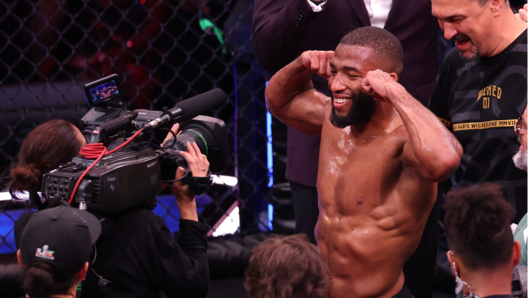 e55d1da6-2ab7-45fd-b4a8-5e9d64b63cae Salahdine Parnasse, tête d’affiche de l’UFC Paris 5