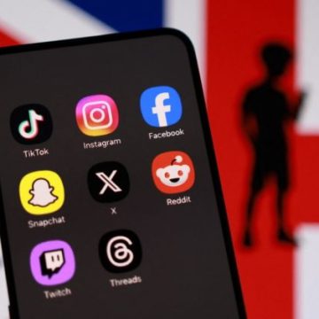 Le Royaume-Uni impose des restrictions sur les réseaux sociaux pour les adolescents