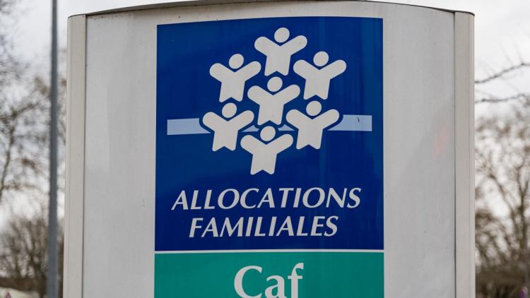 f110cc5d-51d7-4769-ba2c-eedf44619800 Les délais de versement de la CAF en août