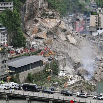 Glissement de terrain tragique en Chine : des opérations de sauvetage intensives