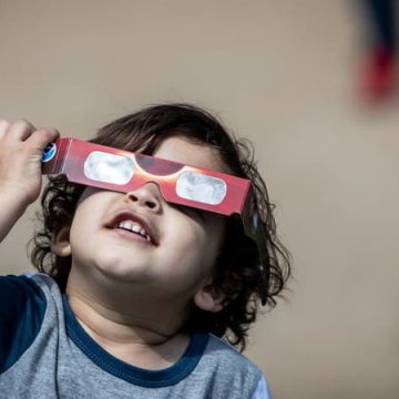 09c3d3a8-675e-49f6-9f5b-f1dad3c0aac0 Mesures de sécurité pour observer l’éclipse solaire