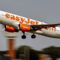 Les syndicats d&rsquo;EasyJet appellent à la grève pour début août