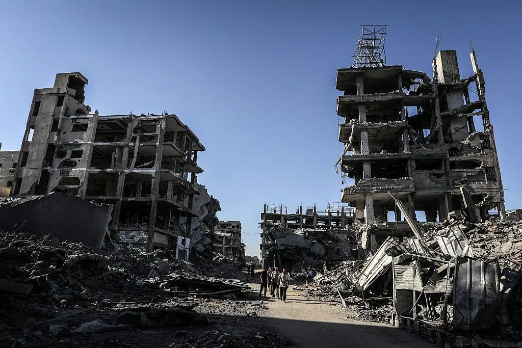 13ab0d0a-f31d-4bef-9006-f5c0378bfdc4 Des Palestiniens de Gaza arrivent en France pour reconstruire leur vie