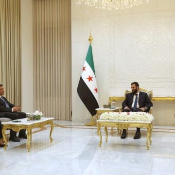 Syrie : Intégration kurde dans l&rsquo;État syrien après dissolution des FDS