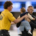 Un bébé interrompt brièvement un match de Major League Soccer