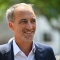 Raphaël Glucksmann annonce sa candidature à l&rsquo;élection présidentielle de 2027