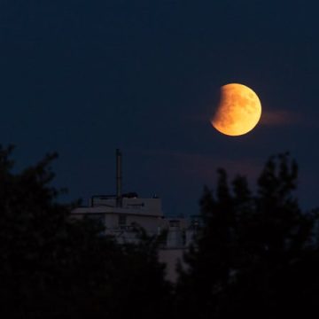 Observation d&rsquo;une Éclipse Lunaire Partielle en France