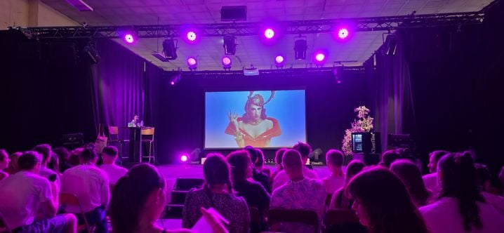 1e232b96-0c68-4bda-a872-d9bddd864cdd La Magie des Viewing Parties de Drag Race France
