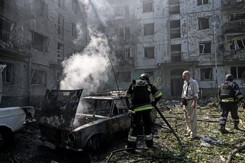 Russian army attacks Zaporizhzhia with guided bombs again Une attaque russe sur Zaporijjia fait plusieurs victimes