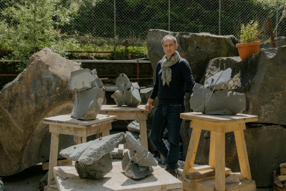 22eb14d1-d52f-4fc5-be4b-13a805f70ba0 Pietrasanta : le paradis des sculpteurs depuis Michel-Ange
