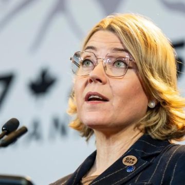 261d72da-dfe8-451d-ac92-e5a42323ffa3 Appel de la Commission européenne à Meta et TikTok pour lutter contre la désinformation
