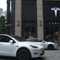 Tesla et huit autres fabricants de voitures rappellent des millions de véhicules en Chine