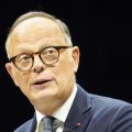 Édouard Philippe souhaite augmenter les salaires des enseignants et responsabiliser les parents