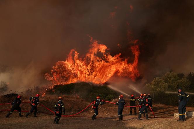 3477399c-c619-4cbb-b900-9167881373cd Incendies en Grèce : la lutte contre des feux intenses s’intensifie