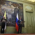Appel à la Fin de la Guerre en Ukraine après une Rencontre au Kremlin