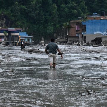 Inondations Dévastatrices au Népal et au Tibet