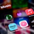 Exclusion des musiques générées par IA des charts australiens