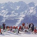 Les congés payés en Suisse : une évolution tardive et controversée