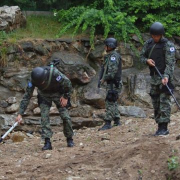EOD training of ROK United Nations Peacekeepers La menace des mines le long de la frontière coréenne