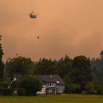 466fbd7a-7d4b-4408-98b3-304a69100248 Efforts pour maîtriser l’incendie en Belgique et évacuations en Allemagne