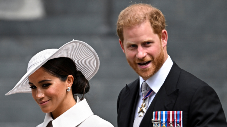 4e0a490d-fca8-474e-bc81-184bb2ee771c Harry et Meghan : Un Retour Anticipé au Royaume-Uni