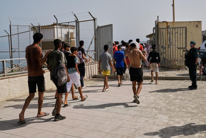 51ad9781-78bf-4e83-a148-c506c453669b Immigration en Europe : Retour à la normale à Fnideq après une crise migratoire