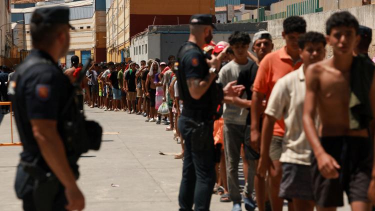 59561ee9-e6a8-469b-b96d-5d6e6bd30e3a Tensions diplomatiques entre l’Espagne et l’Italie sur fond de crise migratoire