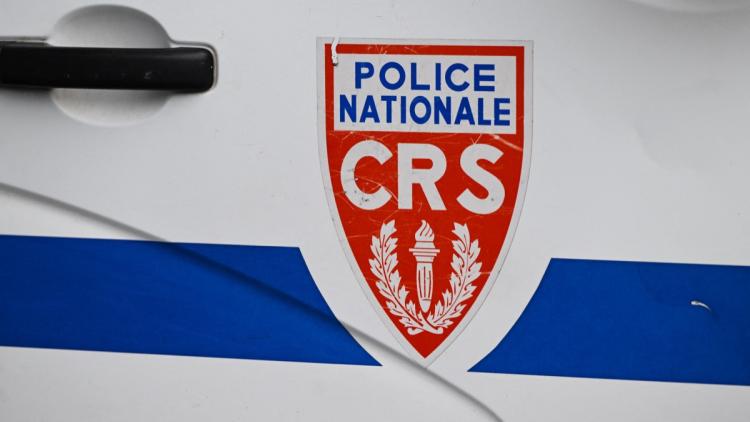 5d28a80f-5b03-4d08-bbfa-fffa5a28e03f Enquête en cours après une collision entre une trottinette et un camion de CRS à Rennes