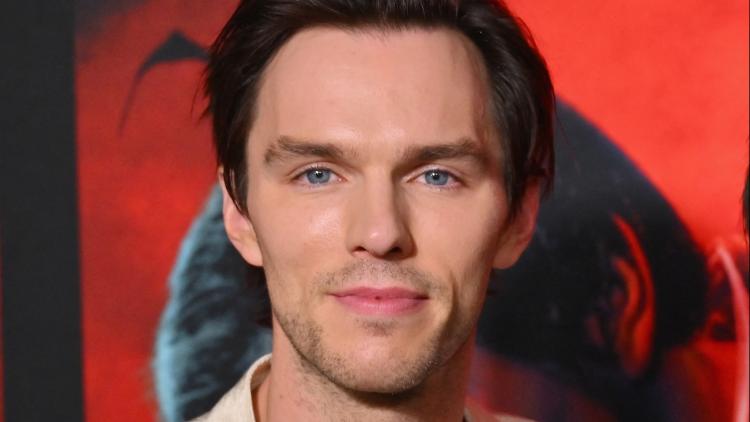 5eef8f18-e562-47ca-81f1-5e04a33d6b44 Nicolas Hoult rejoint la série Harry Potter sur HBO