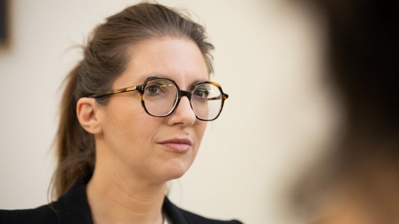 62963b1c-0232-4f7b-a2fe-fbc8523710e1 Aurore Bergé reçoit des militants séropositifs