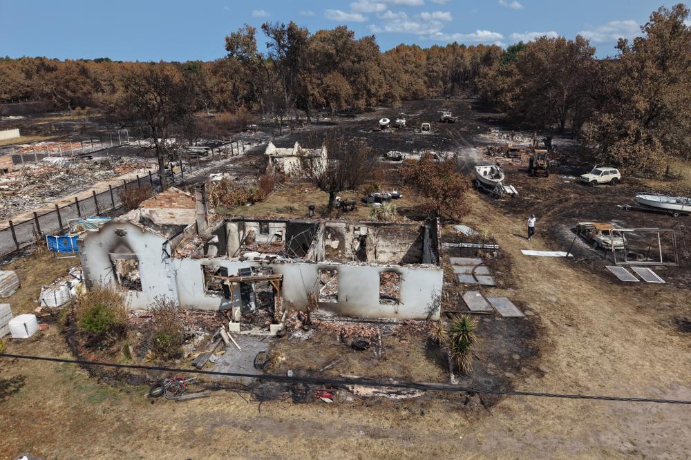 658ecda9-1257-431b-b20b-08e886746aa8 Incendies Dévastateurs en France et aux États-Unis : Une Situation Sous Contrôle mais Encore Précaire