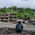 Inondations au Népal et au Tibet : un bilan tragique et des opérations de secours complexes