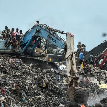 Tragédie en Guinée : Éboulement mortel dans une décharge