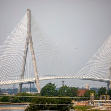 New Gordie Howe Bridge Connecting Detroit To Windsor, Canada Opens Le Pont Gordie Howe, Symbole d’une Relation Complexe